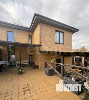 Дом 295м&sup2;, 3-этажный, участок 6 сот.  