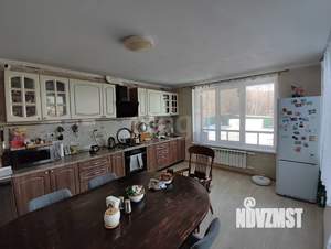 Дом 177м&sup2;, 2-этажный, участок 11 сот.  