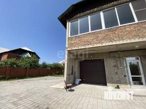 Дом 305м&sup2;, 2-этажный, участок 10 сот.  