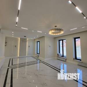 Коттедж 283м², 2-этажный, участок 8 сот.  