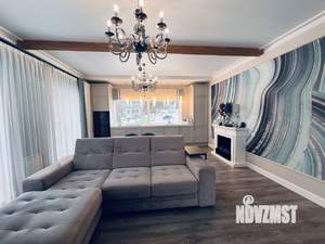 Дом 160м&sup2;, 2-этажный, участок 10 сот.  