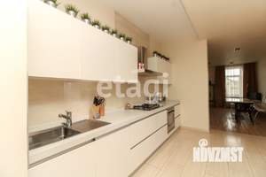 Дом 362м&sup2;, 2-этажный, участок 15 сот.  