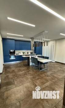 Коттедж 368м&sup2;, 2-этажный, участок 17 сот.  