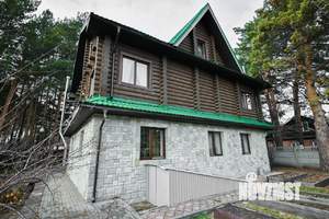 Коттедж 302м&sup2;, 3-этажный, участок 17 сот.  