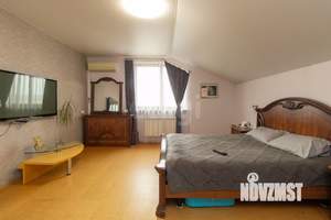 Дом 230м², 3-этажный, участок 20 сот.  