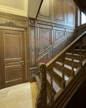 Дом 403м&sup2;, 2-этажный, участок 12 сот.  