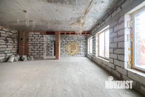 Дом 200м², 2-этажный, участок 10 сот.  