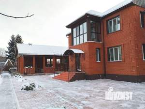 Дом 219м&sup2;, 2-этажный, участок 15 сот.  