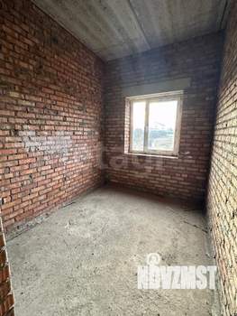 Дом 162м&sup2;, 2-этажный, участок 18 сот.  