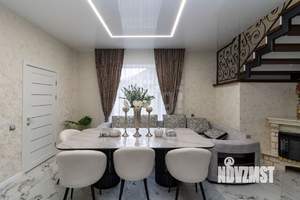 Дом 330м&sup2;, 2-этажный, участок 8 сот.  