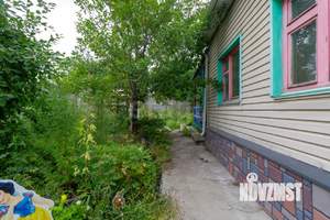 Дом 325м&sup2;, 3-этажный, участок 6 сот.  