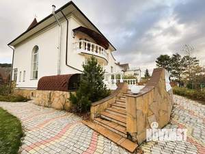 Дом 416м&sup2;, 2-этажный, участок 21 сот.  