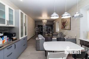 Дом 267м², 3-этажный, участок 9 сот.  