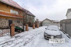 Дом 550м&sup2;, 4-этажный, участок 8 сот.  