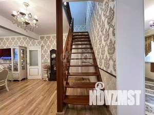 Дом 265м², 3-этажный, участок 6 сот.  