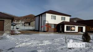 Коттедж 212м&sup2;, 2-этажный, участок 10 сот.  