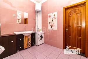 Дом 377м&sup2;, 3-этажный, участок 8 сот.  