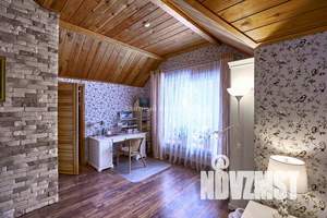 Коттедж 300м&sup2;, 2-этажный, участок 15 сот.  