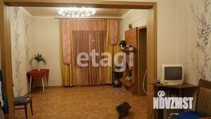 Дом 250м², 3-этажный, участок 6 сот.  