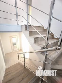 Дом 130м², 2-этажный, участок 10 сот.  