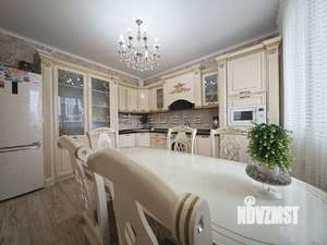 Дом 219м&sup2;, 2-этажный, участок 15 сот.  