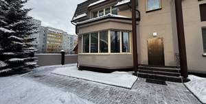 Дом 732м&sup2;, 3-этажный, участок 15 сот.  