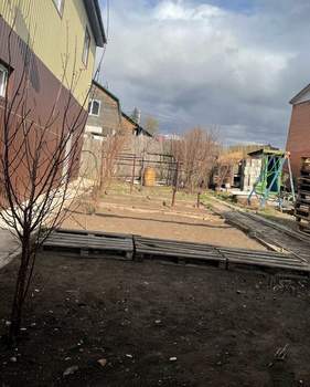 Дом 273м&sup2;, 3-этажный, участок 5 сот.  