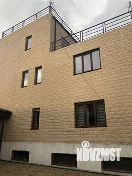 Коттедж 557м&sup2;, 3-этажный, участок 15 сот.  