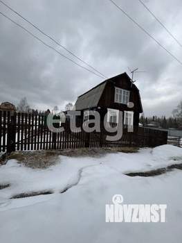 Дом 30м&sup2;, 2-этажный, участок 6 сот.  