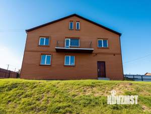 Коттедж 357м², 3-этажный, участок 12 сот.  