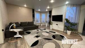 Дом 215м&sup2;, 2-этажный, участок 6 сот.  