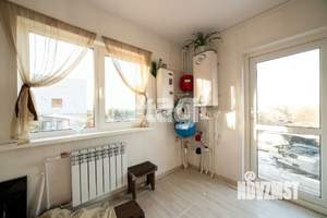 Дом 61м&sup2;, 2-этажный, участок 11 сот.  