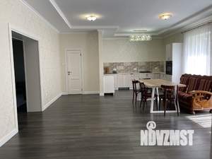 Дом 350м², 3-этажный, участок 24 сот.  