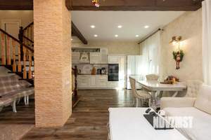 Дом 158м&sup2;, 2-этажный, участок 2 сот.  