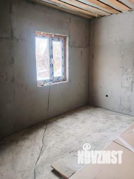 Дом 100м&sup2;, 2-этажный, участок 8 сот.  