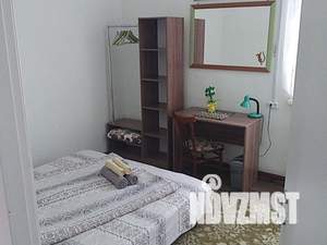 Коттедж 280м&sup2;, 2-этажный, участок 10 сот.  