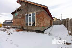 Дом 298м&sup2;, 2-этажный, участок 1134 сот.  