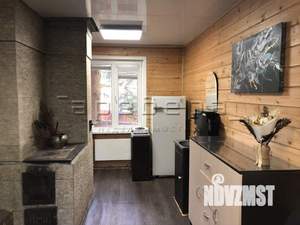 Дом 100м&sup2;, 2-этажный, участок 5 сот.  