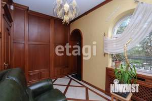 Дом 1050м², 3-этажный, участок 36 сот.  