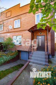 Дом 145м&sup2;, 3-этажный, участок 4 сот.  