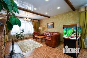 Коттедж 200м&sup2;, 2-этажный, участок 20 сот.  