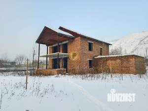 Дом 200м&sup2;, 2-этажный, участок 10 сот.  