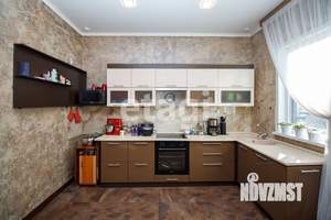 Дом 161м², 2-этажный, участок 6 сот.  