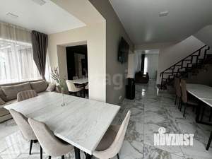 Дом 180м², 2-этажный, участок 15 сот.  