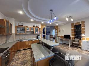 Коттедж 478м&sup2;, 3-этажный, участок 17 сот.  