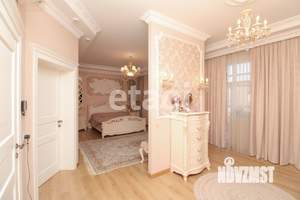 Дом 265м&sup2;, 3-этажный, участок 6 сот.  