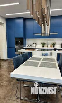 Коттедж 368м&sup2;, 2-этажный, участок 17 сот.  