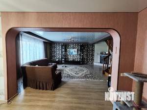 Дом 140м&sup2;, 2-этажный, участок 10 сот.  