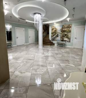 Коттедж 460м², 3-этажный, участок 6 сот.  