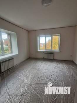 Дом 270м², 2-этажный, участок 10 сот.  